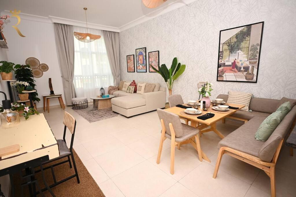 Yas Natura Bliss 1Br Apartment Abu Dhabi Bagian luar foto